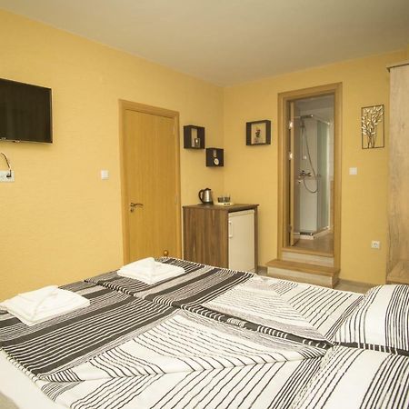 Двойна Стая I - Къща За Гости Зоя Apartment Tsarevo Bagian luar foto