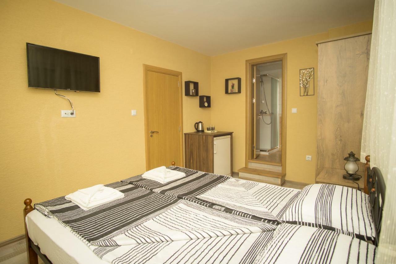 Двойна Стая I - Къща За Гости Зоя Apartment Tsarevo Bagian luar foto